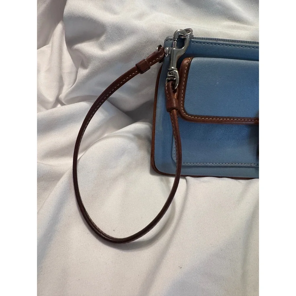 Coach Vintage Soho Leather Wristlet Light Blue Brown Trim Buckle Front‎ Pocket.